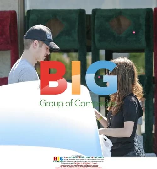 Hayden Christensen and Rachel Bilson Shopping