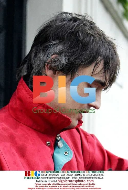 Pete Doherty Leaves Kate Moss's with Kittens