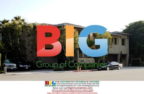 Actress Jessica Alba Shooting "The Eye" in Malibu