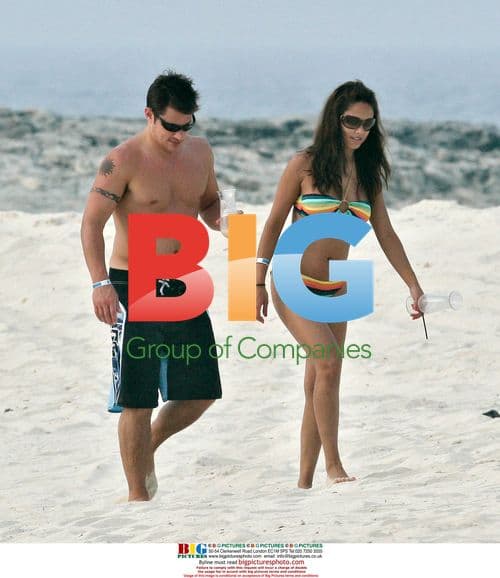 Nick Lachey and Vanessa Minillo in Bahamas