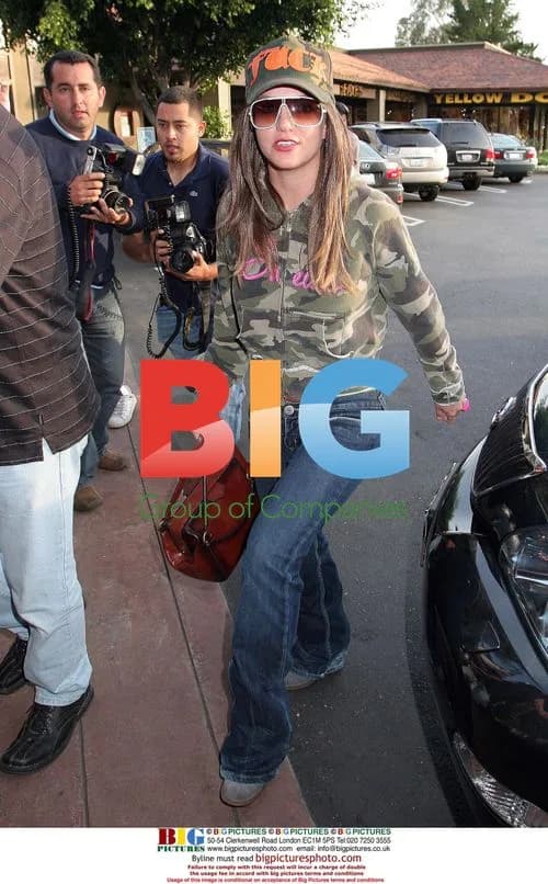 Britney Spears Leaves Beauty Salon