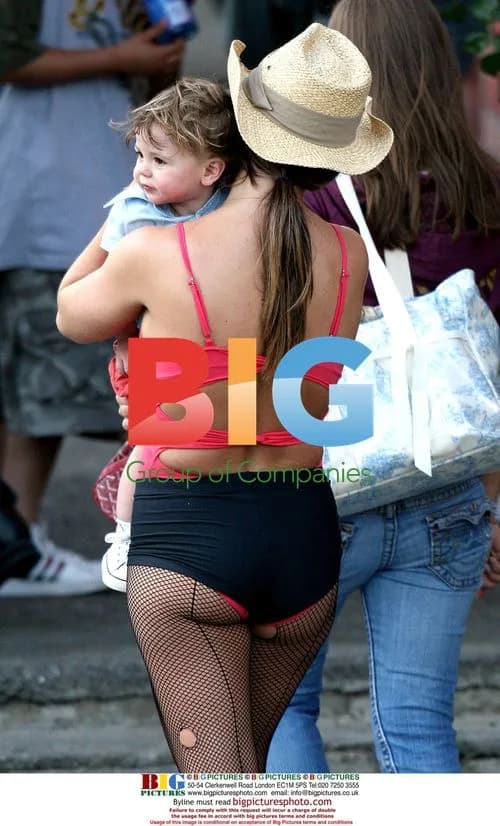 Britney Spears Leaves Gym with Son