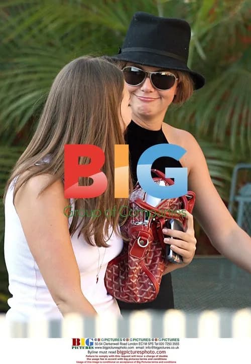 Britney Spears Leaves Dance Studio
