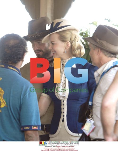 Nicole Kidman and Hugh Jackman on the set of "Australia"