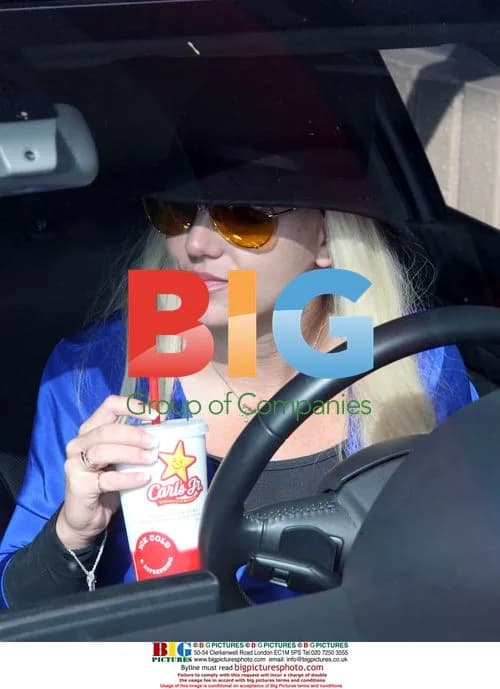 Britney Spears with son at dance studio, gets soda