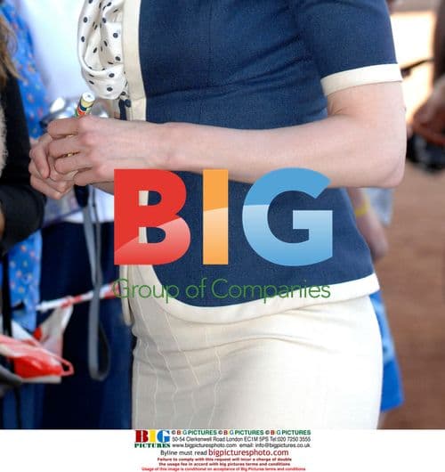 Nicole Kidman & Hugh Jackman on 'Australia' Set