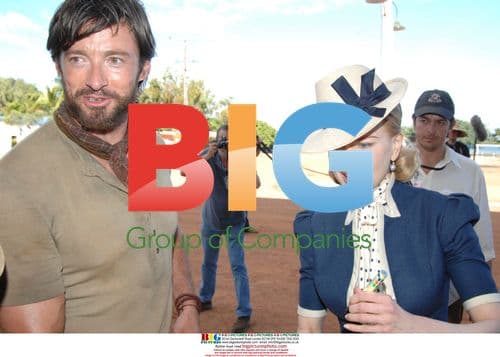 Nicole Kidman & Hugh Jackman on Set with Fans