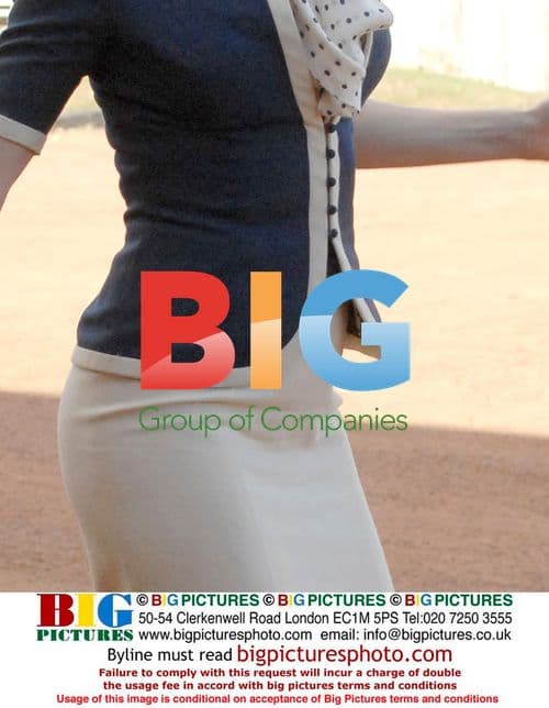 Nicole Kidman & Hugh Jackman on set