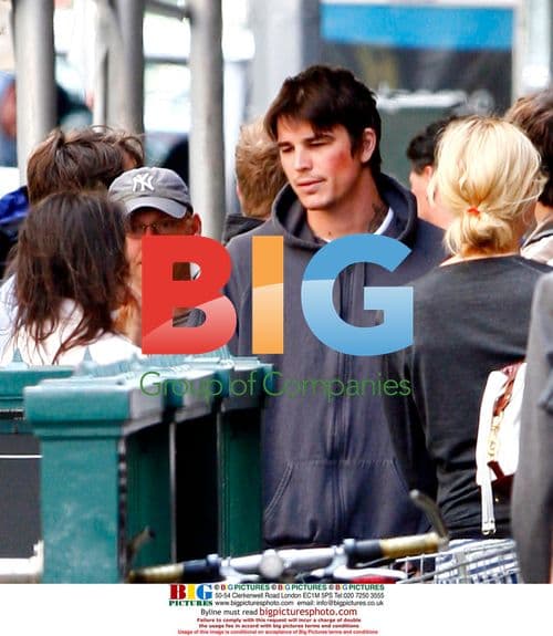 Josh Hartnett filming "August" in NYC