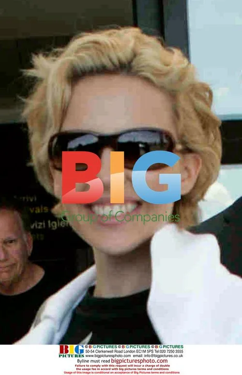 Kylie Minogue Arrives at Florence Airport