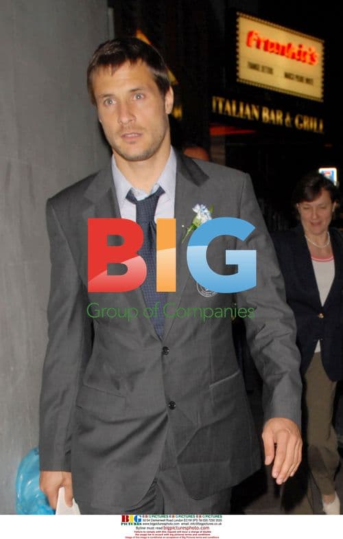 Chelsea footballers celebrate FA Cup win