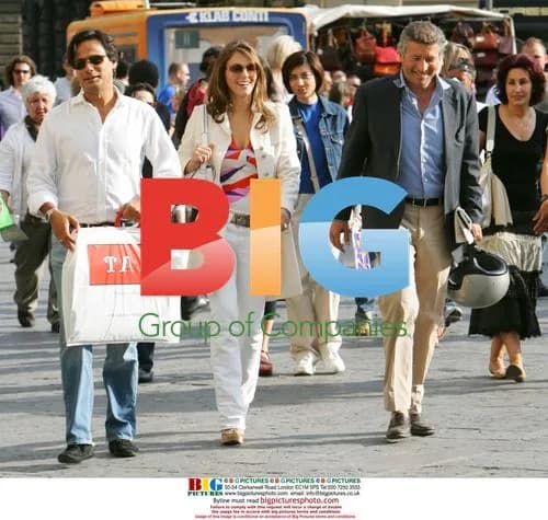 Elizabeth Hurley and Arun Nayar Shopping in Florence