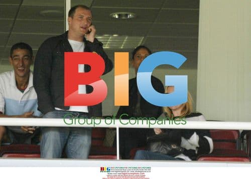 Kate Moss Cheers Pete's Soccer Goal