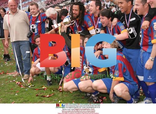 Pete and Babyshambles Win Soccer 6 Tournament