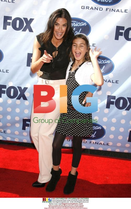 Teri Hatcher and daughter Emerson at American Idol finale