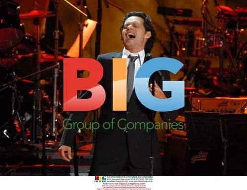 Marc Anthony celebrates Paul Simon