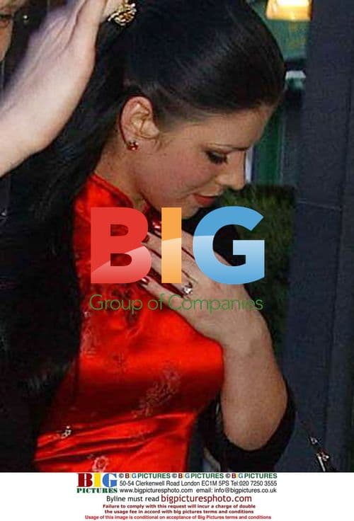 Spiral Spotted With Girlfriend in Dublin