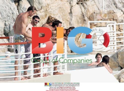 Casey Affleck Spends Afternoon at Eden Roc Hotel