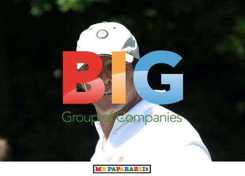 Hugh Grant Golfing in Wentworth