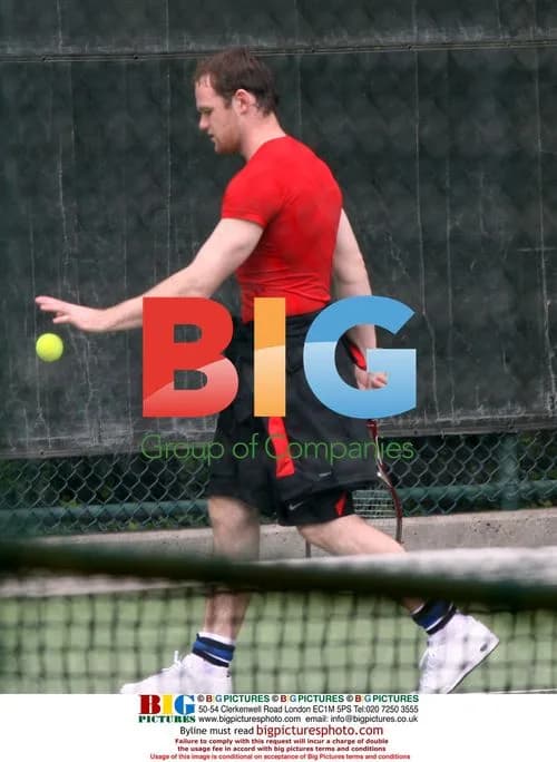 Wayne Rooney plays tennis at Nike HQ