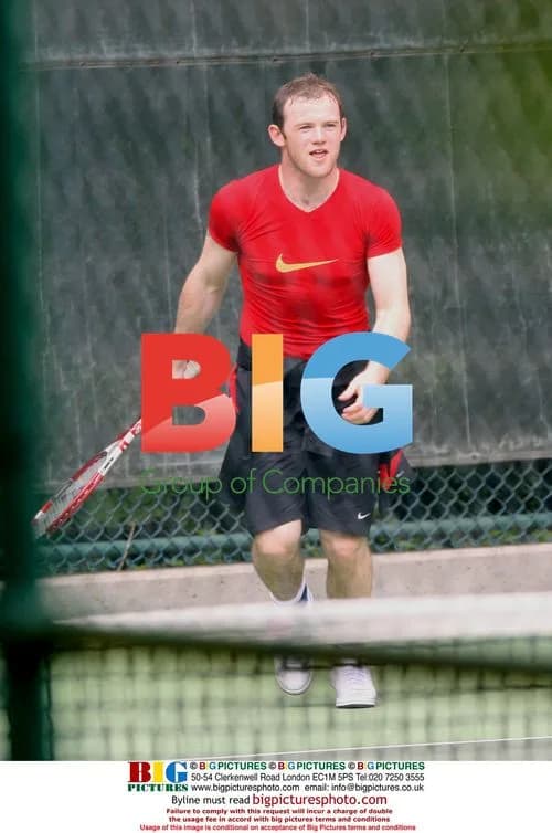 Wayne Rooney plays tennis at Nike HQ