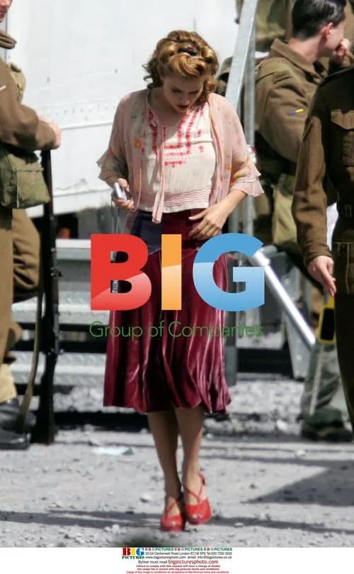 Sienna Miller on Film Set