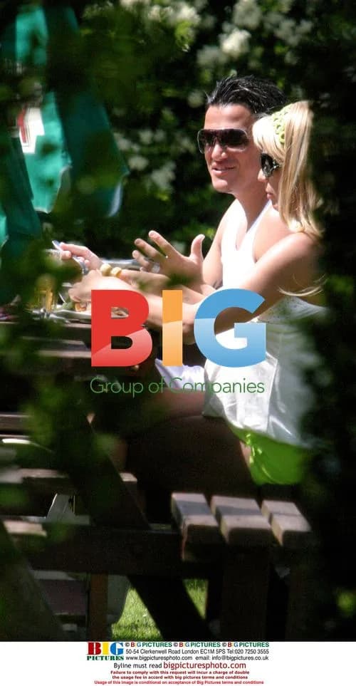 Katie Price and Peter Andre Out for Lunch