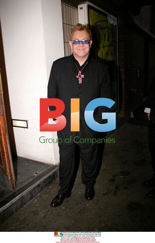 Elton John Leaving Amy Winehouse Concert
