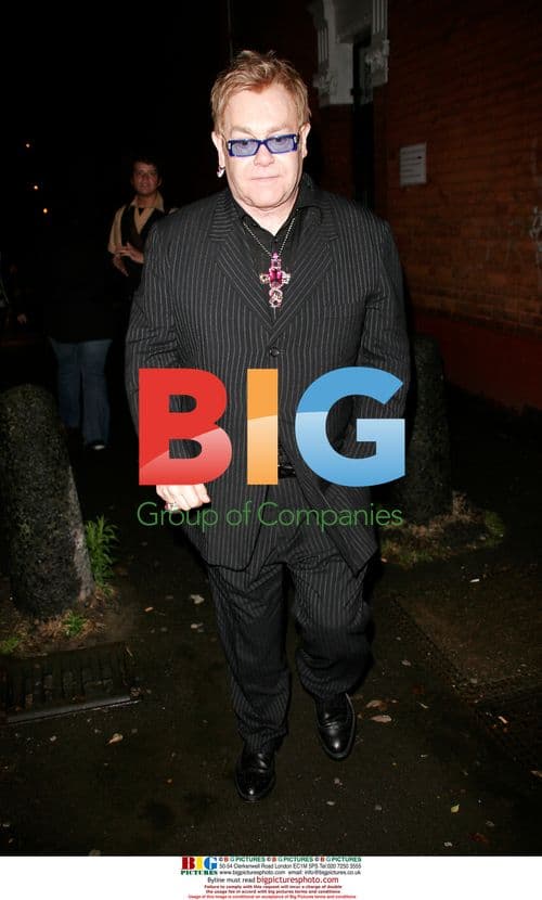 Elton John Leaves Amy Winehouse Concert