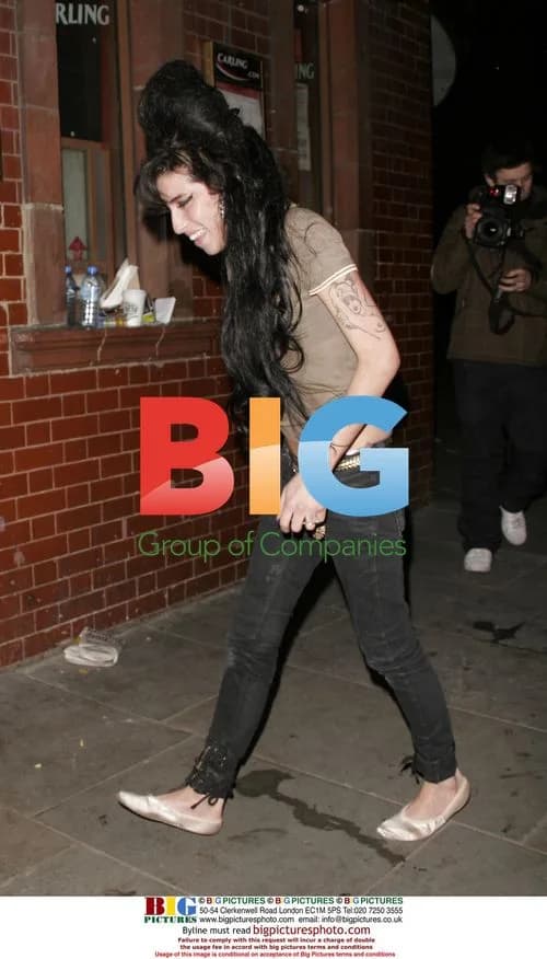 Amy Winehouse Leaving Shepherds Bush Empire