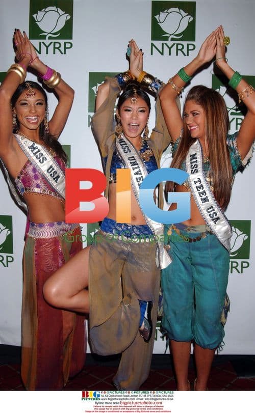 Celebrities Attend NYRP 'Hulaween' Ball