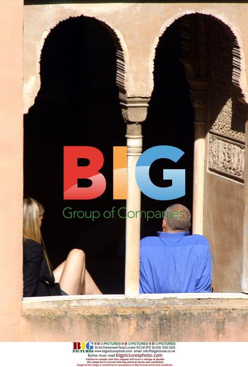 Gwyneth Paltrow Films 'Spain on the Road Again'