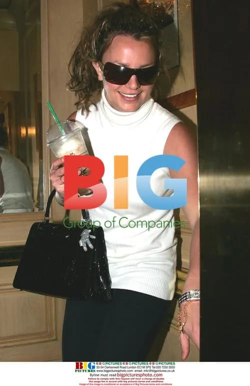 Britney Spears Out Grabbing Coffee