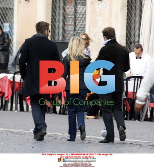 Reese Witherspoon and Jake Gyllenhaal in Rome