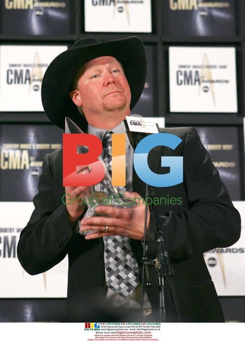 Tracey Lawrence talks to press after CMA award win