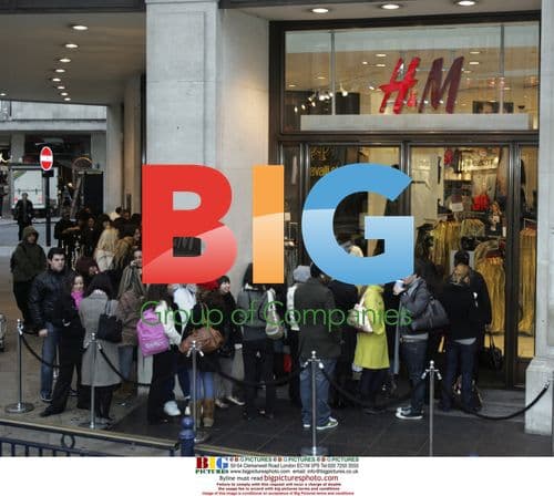 People queue for Roberto Cavalli H&M launch