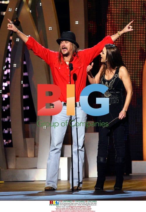 Gretchen Wilson and Kid Rock at CMA Awards