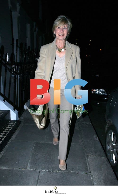 Sue Lawley House Hunting in London