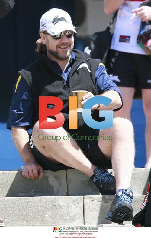 Giorgio Armani Meets Russell Crowe's Team