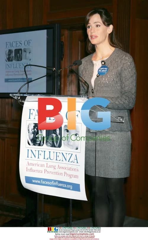 Jennifer Garner Promotes Annual Flu Shot