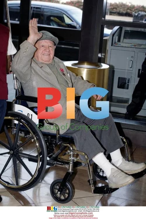 Mickey Rooney at LAX Airport