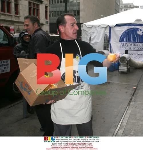 Michael Lohan Works With NYC Rescue Mission