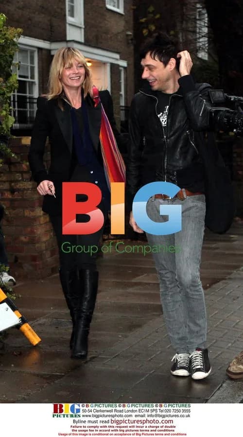 Kate Moss and Friends at Local Pub