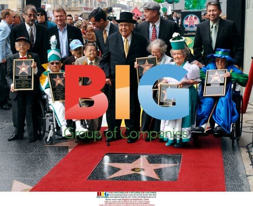 Munchkins Receive Hollywood Walk of Fame Star