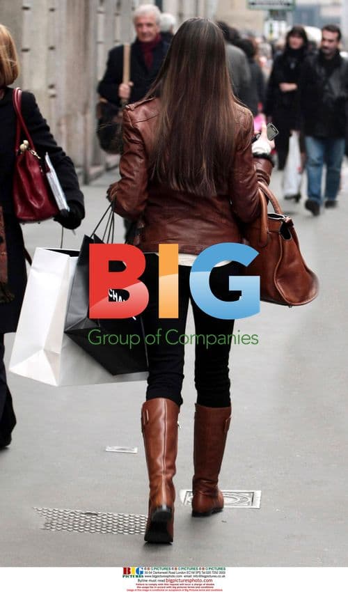 Caroline Celico out shopping in Milan