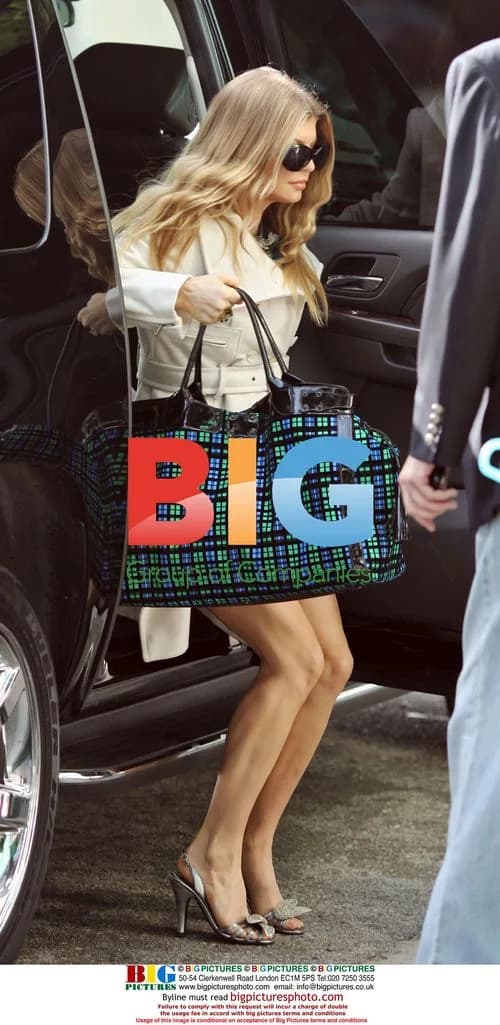 Fergie Looks Fabulous Leaving for Photo Shoot