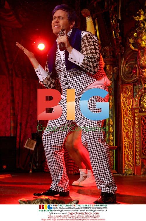 Perez Hilton filming rap video