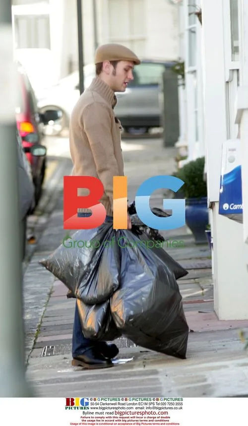 Samuel Preston seen leaving with ex wife's belongings