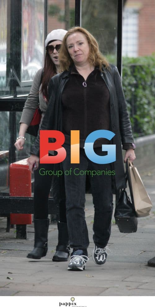 Sean Bean's ex-wife, Melanie Hill with daughter in London