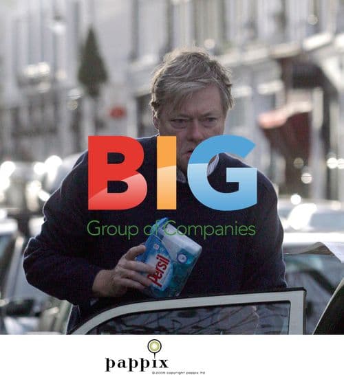 Simon Ward unloading car in London